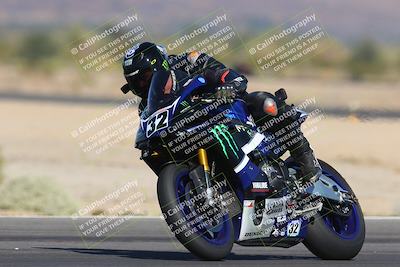 media/Nov-12-2023-SoCal Trackdays (Sun) [[5d1fba4e7d]]/Turn 14 (1035am)/